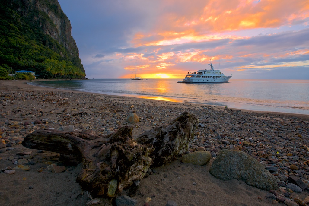 yacht charter windward islands